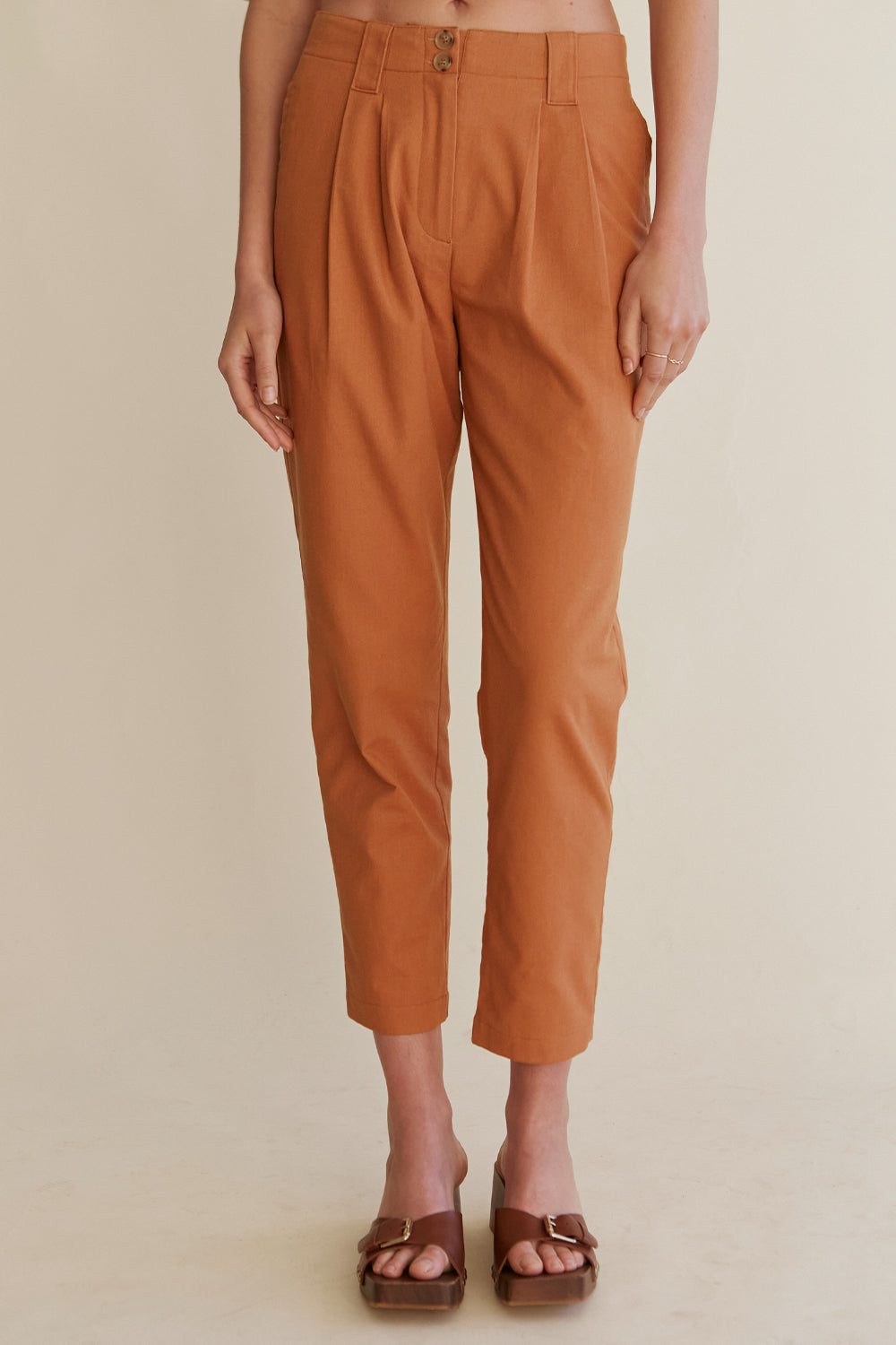 Linen Tapered Pants