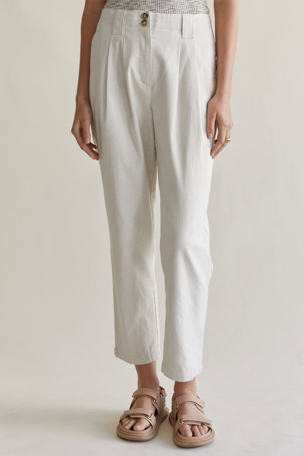 Linen Tapered Pants