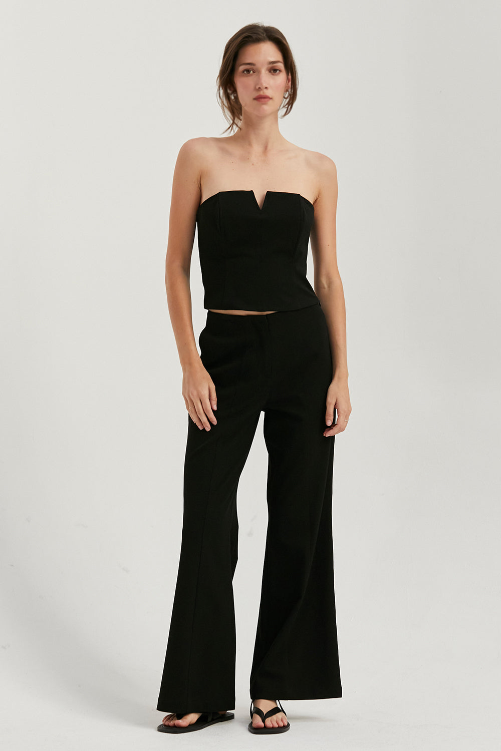 Remi V-wire Tube Top