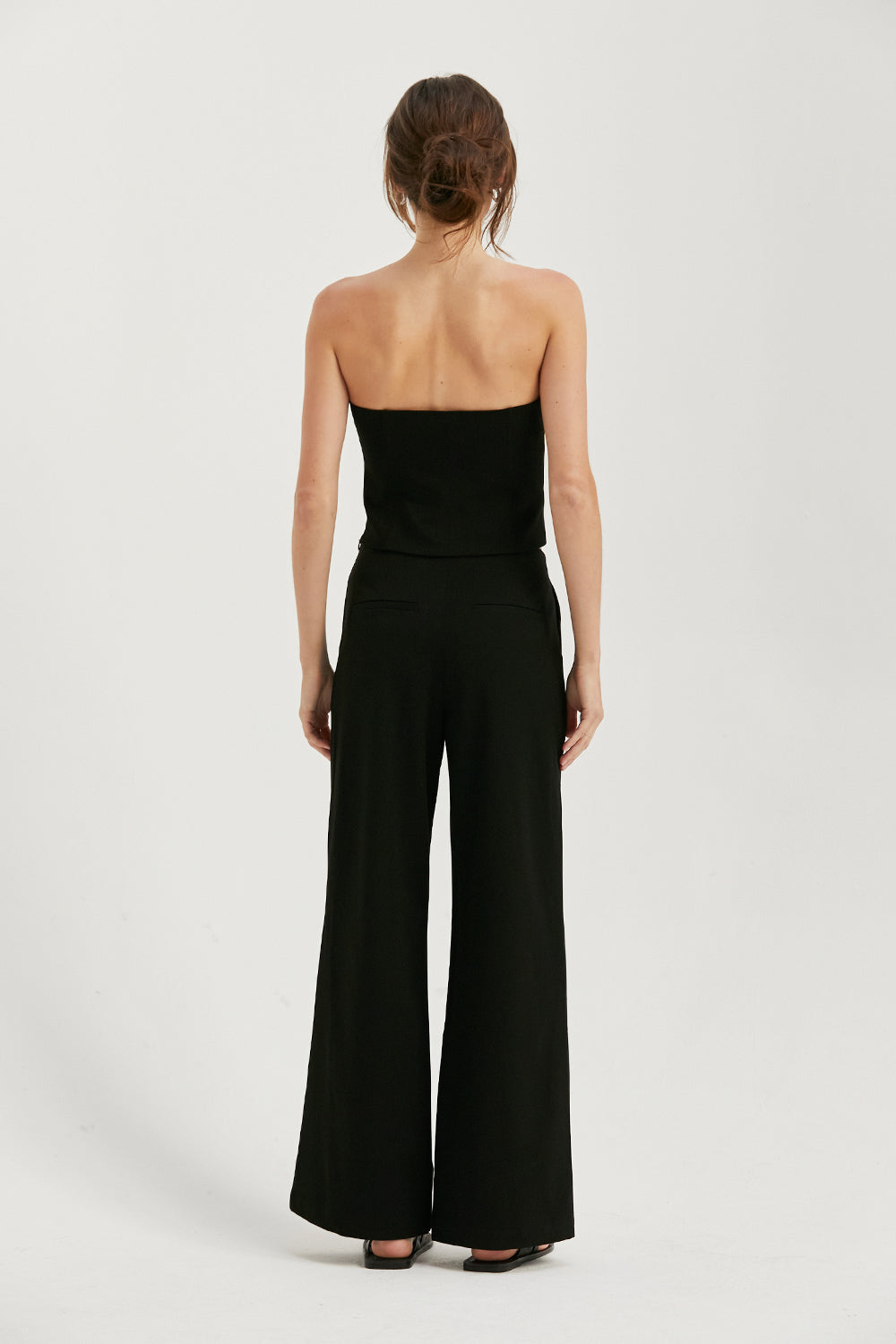 Remi V-wire Tube Top